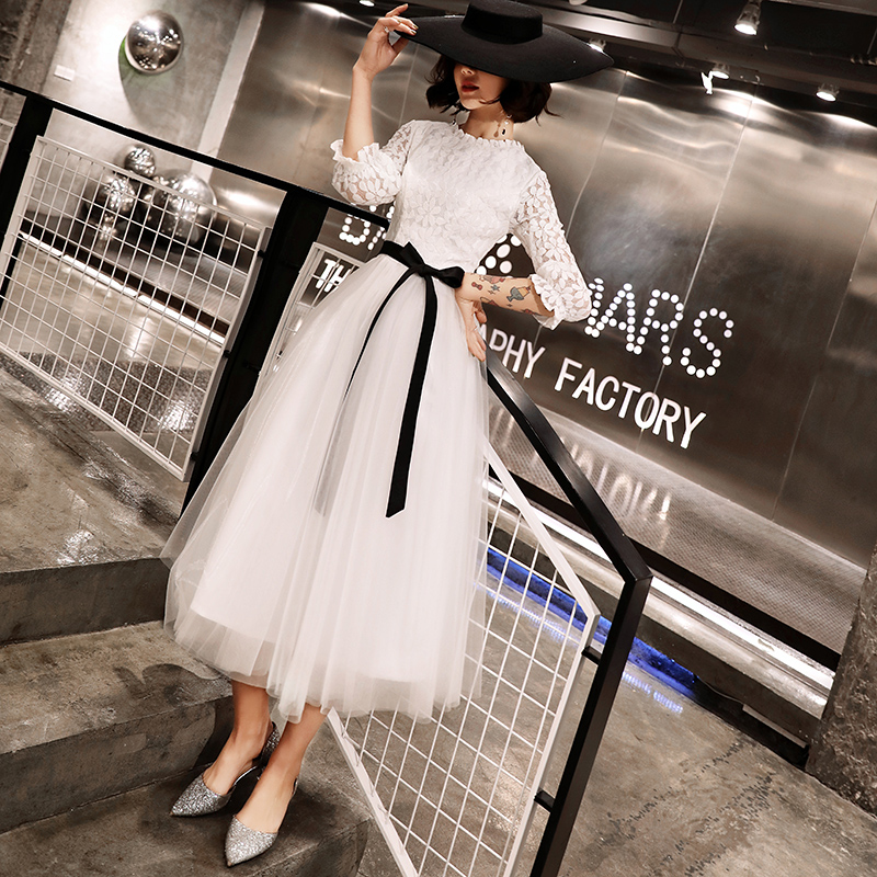 ชุดราตรี ชุดราตรีสวยหรู แบบ ทันสมัย Evening dress