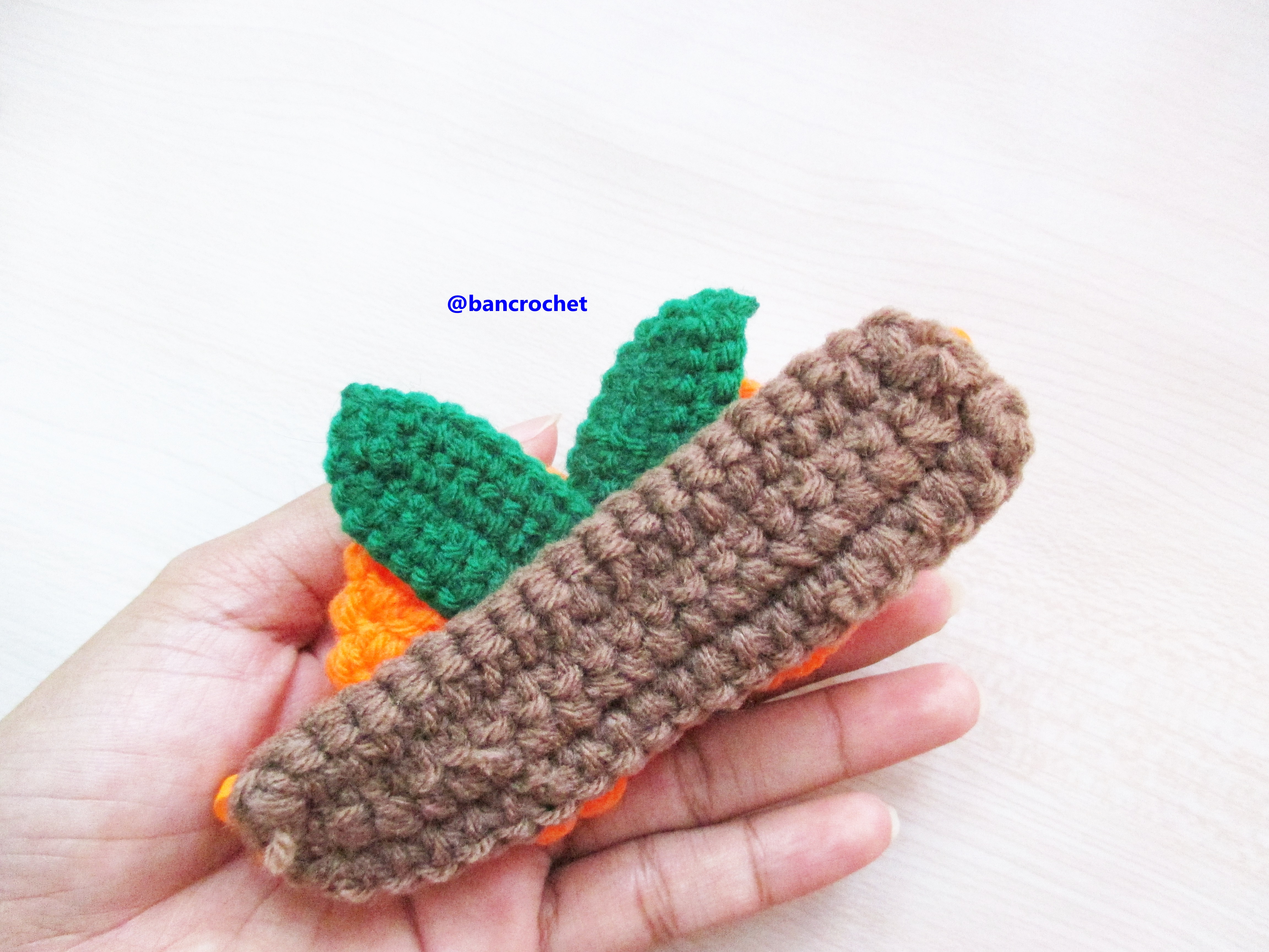 Bancrochet ที่คล้องสายหน้ากากอนามัย หรือหน้ากากผ้าถักโครเชต์ ไม่เจ็บหลังหู mask mates crochet หลากสี 3.5 นิ้ว