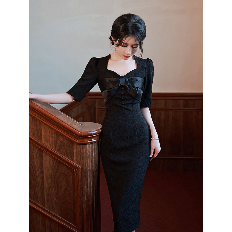 ชุดราตรี ชุดราตรีสวยหรู แบบ ทันสมัย Evening dress