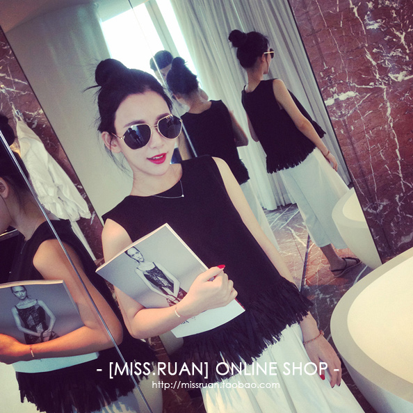 เสื้อแฟชั่น แขนกุด แต่งริ้วชายเสื้อพริ้วๆ เก๋ๆ ผ้าดีใส่สบาย