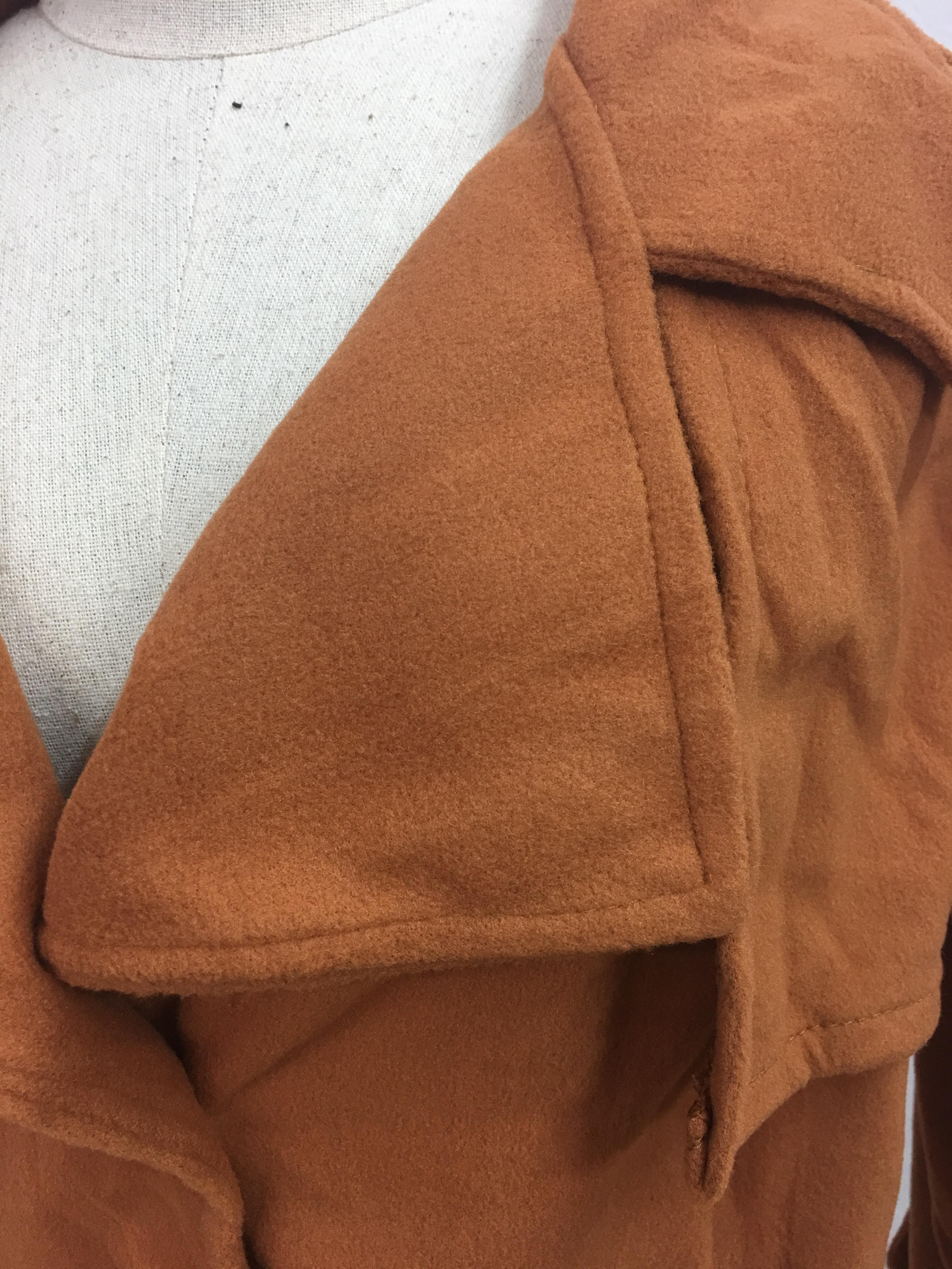 เสื้อโค้ท jacket ตัวสั้น สีน้ำตาล ผ้าสักกะหลาด ไม่หนา ทรงสวย ใส่คลุมเก๋ๆ น้ำตาล