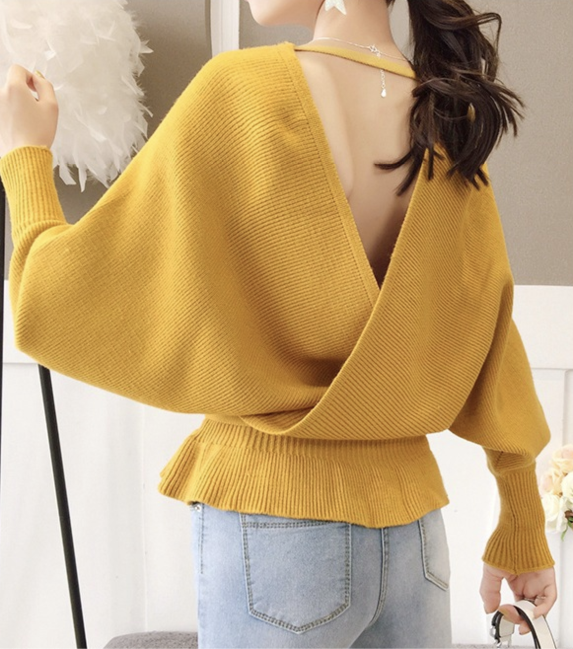 เสื้อไหมพรม ทรงสวย เซ็กซี่ โชว์แผ่นหลัง จั๊มเอว พร้อมส่ง