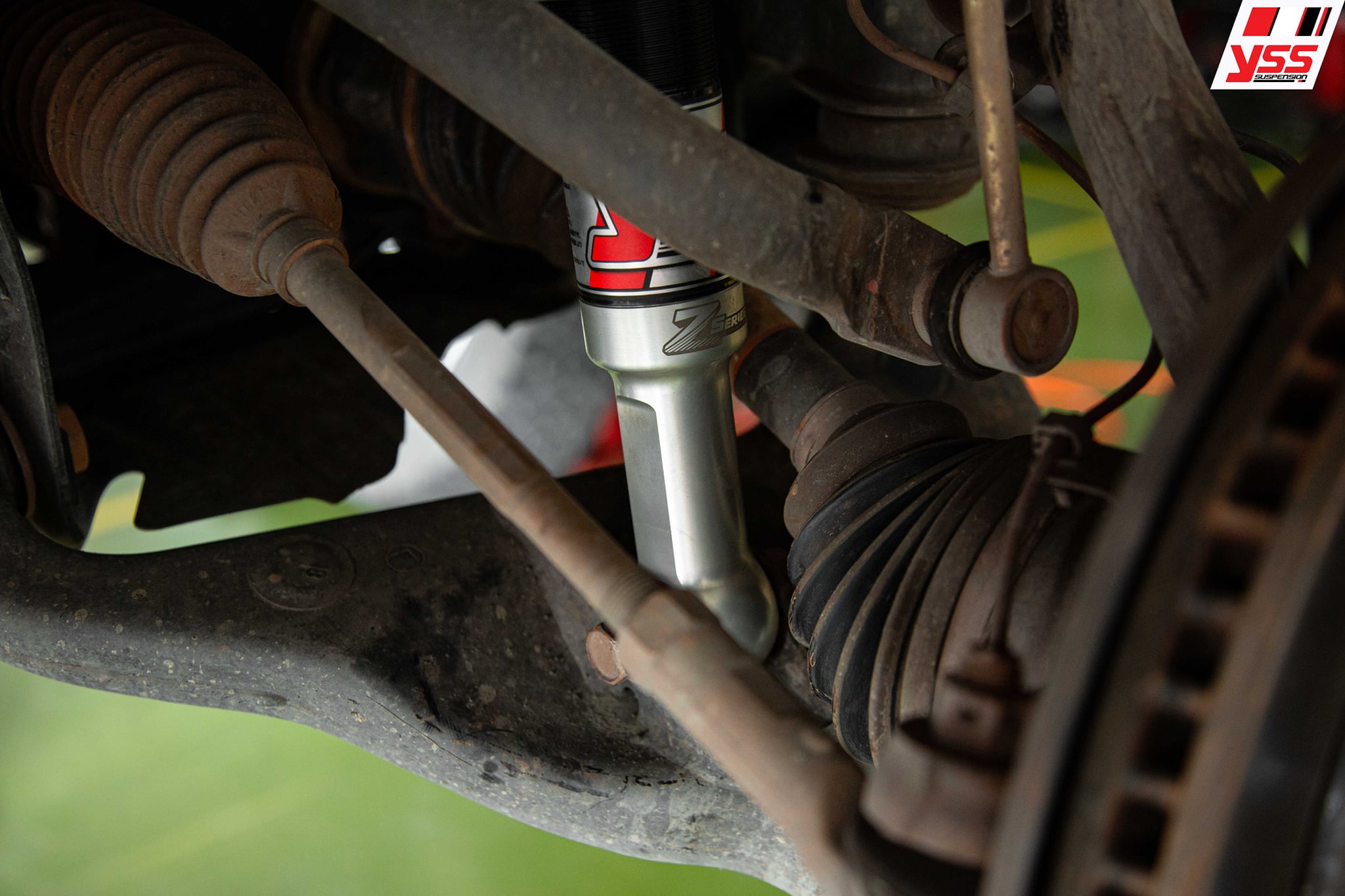 โช๊คอัพ Monotube สปริง YSS รุ่น Z-Series รถ TOYOTA Hilux Revo 15-24 Prerunner / 4x4