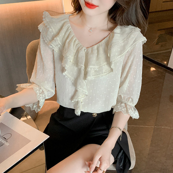 เสื้อลูกไม้ แขนสั้น