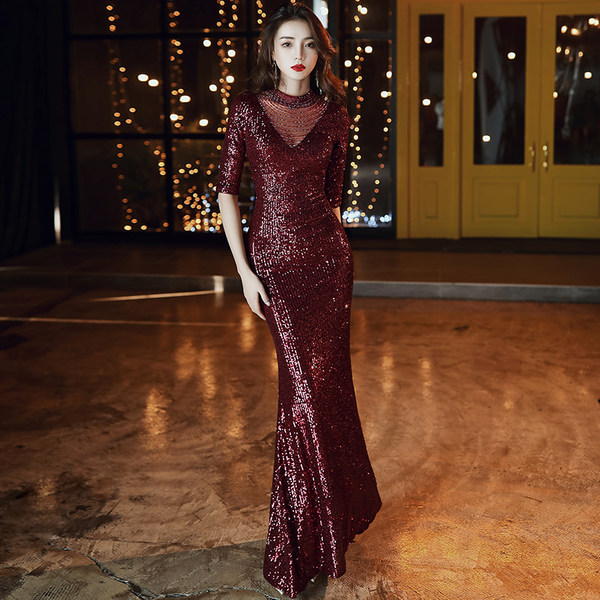 ชุดราตรี ชุดราตรีสวยหรู แบบ ทันสมัย Evening dress