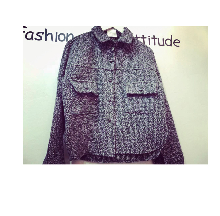 เสื้อคลุม แจ็คเก็ต ผ้าแนวกระสอบ (ไม่คัน) ทรงสวย เนื้อผ้าตามรูปเลยค่ะ ตามรูป