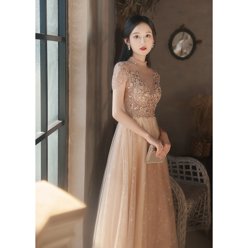 ชุดราตรี ชุดราตรีสวยหรู แบบ ทันสมัย Evening dress