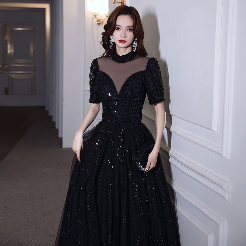 ชุดราตรี ชุดราตรีสวยหรู แบบ ทันสมัย Evening dress