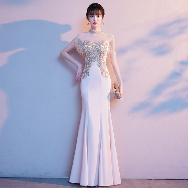 ชุดราตรี ชุดราตรีสวยหรู แบบ ทันสมัย Evening dress