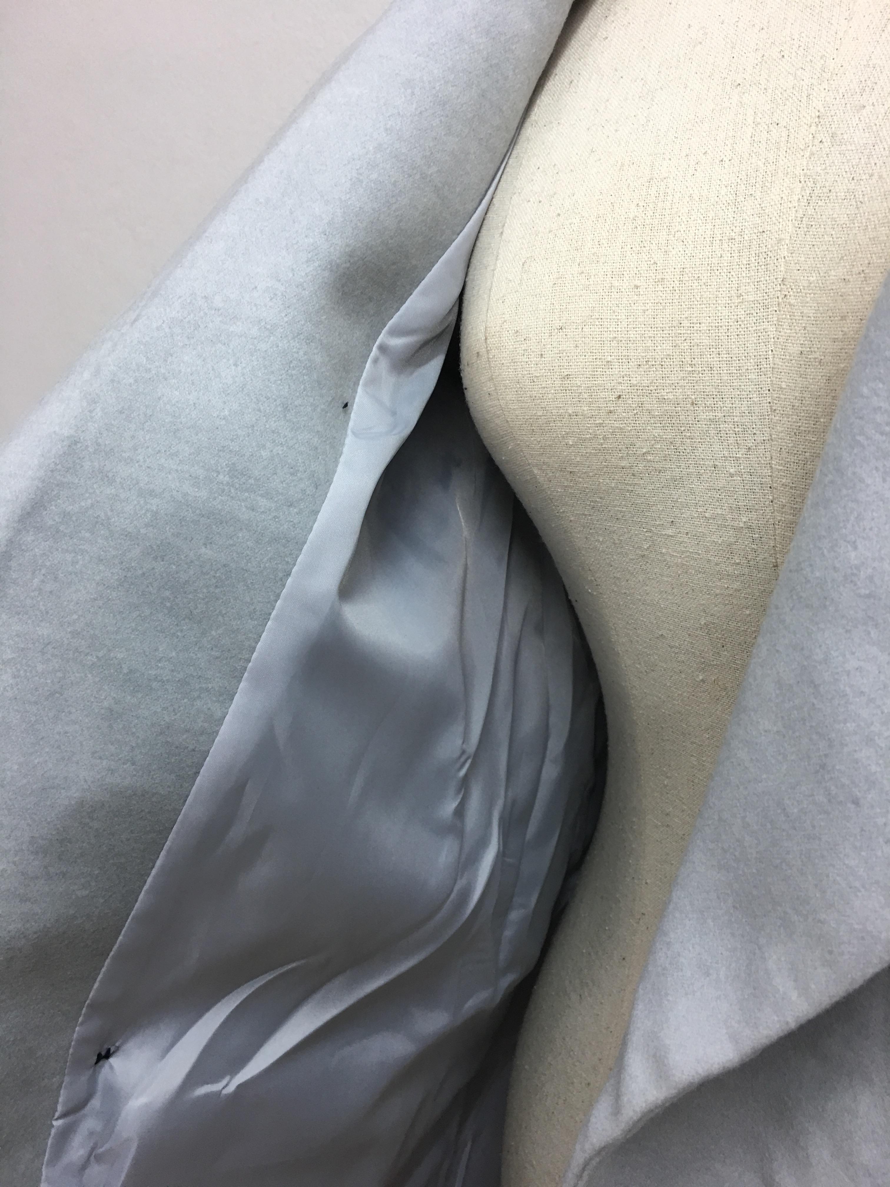 OverCoat เสื้อโค้ทกันหนาว ทรงยาวสีเทา งานดี ผ้าวูลผสมเนื้อหนา เป็นทรง บุซับในกันลม พร้อมส่ง same pic