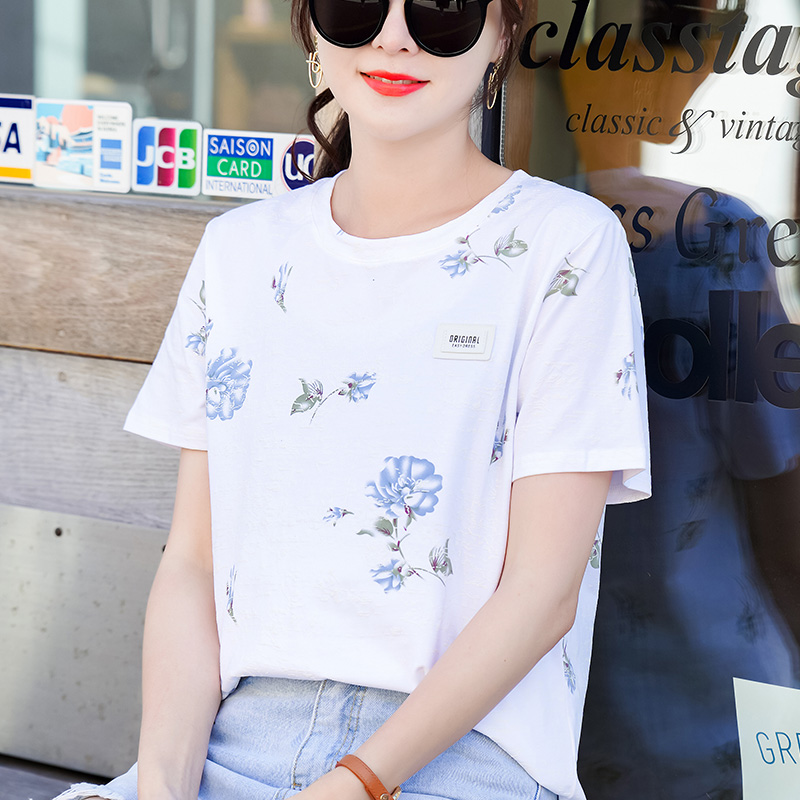 เสื้อยืดวัยรุ่น เสื้อยืดผู้หญิง