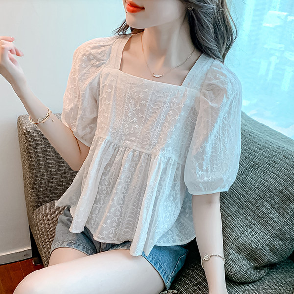 เสื้อลูกไม้ แขนสั้น