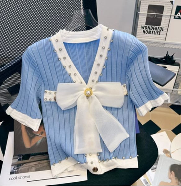 เสื้อยืด แฟชั่น ผู้หญิง วัยทำงาน แต่งโบว์ น่ารัก ๆ เสื้อยืด แฟชั่น ใส่เที่ยว แบบเก๋ ๆ ดูดี มีสไตล์ 698204