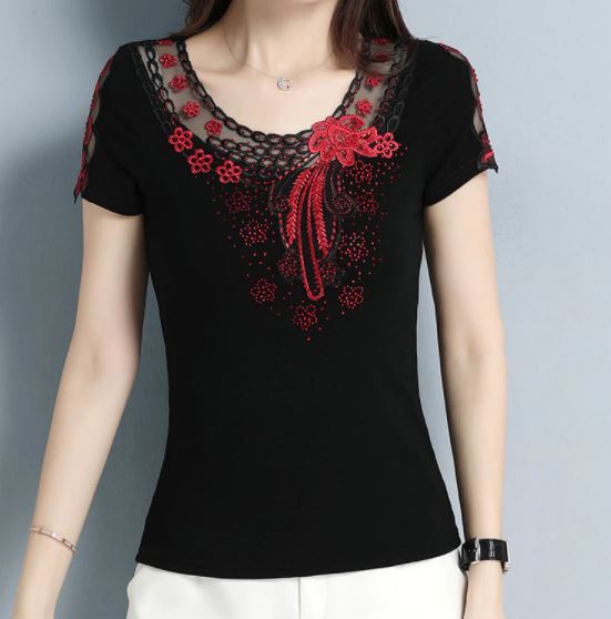 เสื้อยืดผู้หญิง ดีไซน์ ปักลูกไม้ ผสม ผ้าซีทรู ใส่สวย ใส่สบาย เสื้อยืดลาย ผ้าลุกไม้ สีทอง 822811