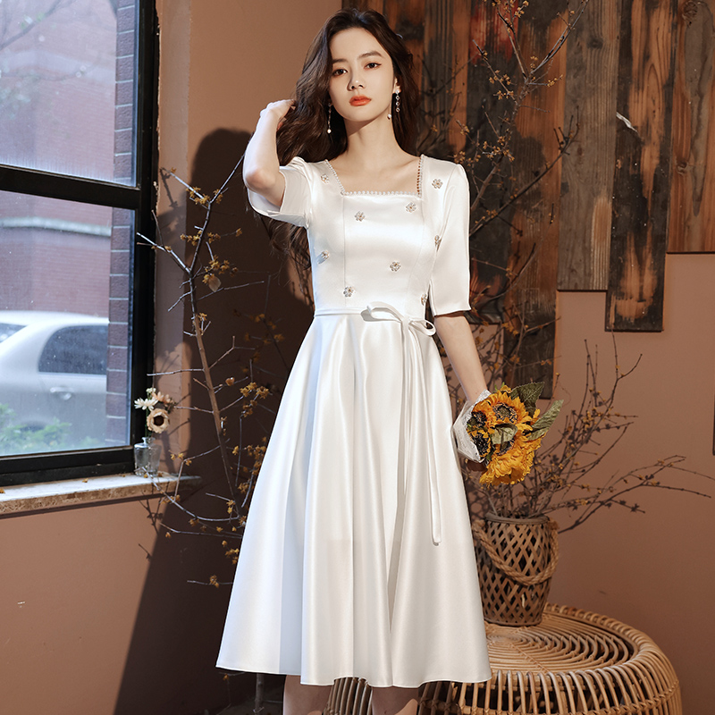 ชุดราตรี ชุดราตรีสวยหรู แบบ ทันสมัย Evening dress