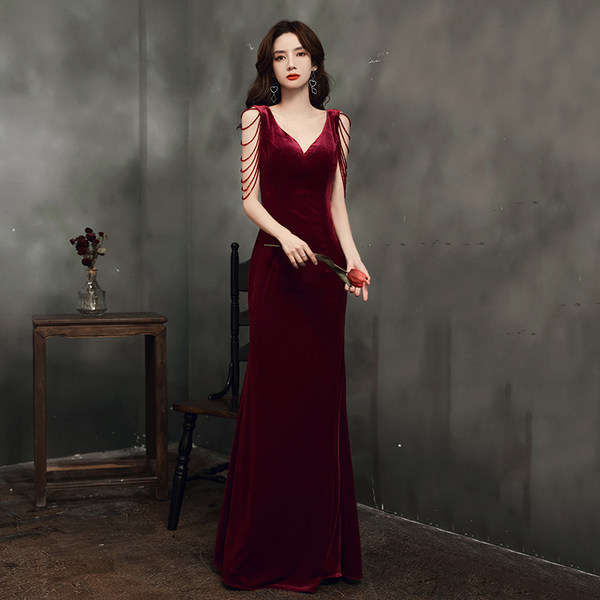 ชุดราตรี ชุดออกงาน ดีไซน์หรู แบรนด์ Angel