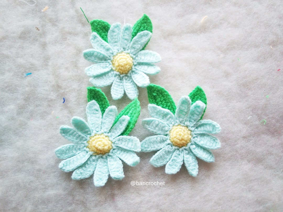 Bancrochet ดอกดาวกระจาย Sulfur Cosmos flowers สีฟ้าอ่อน 3 นิ้ว