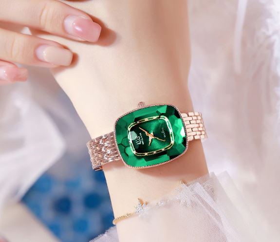 นาฬิกาข้อมือผู้หญิง หน้าปัด สีเขียวมรกต นาฬิกาข้อมือสายสแตนเลส ใส่ทำงาน แบบสวย ๆ 525629