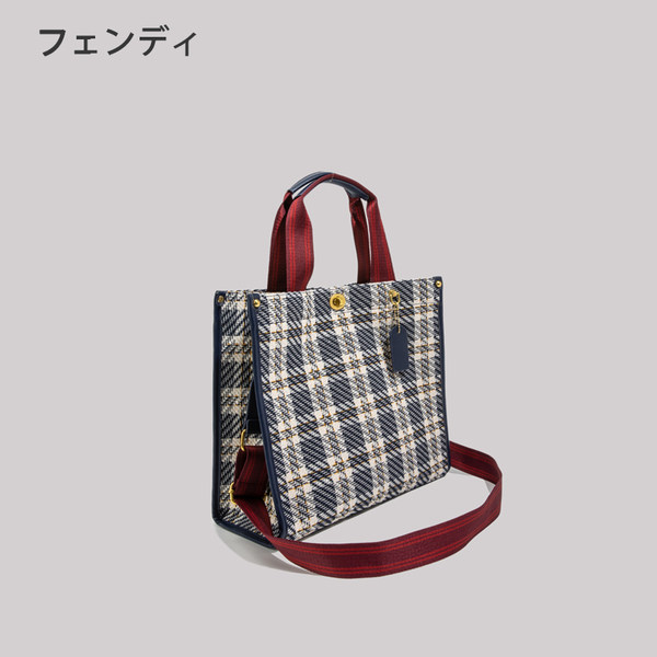 กระเป๋าสะพายข้างผู้หญิง กระเป๋าสะพายสไตล์เกาหลี By Japanese フェンディ authentic bag