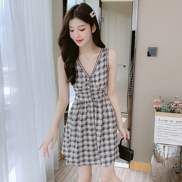ชุดเดรสสวยๆ ชุดเดรสน่ารักๆ สไตล์เกาหลี By Meiyi women's clothing