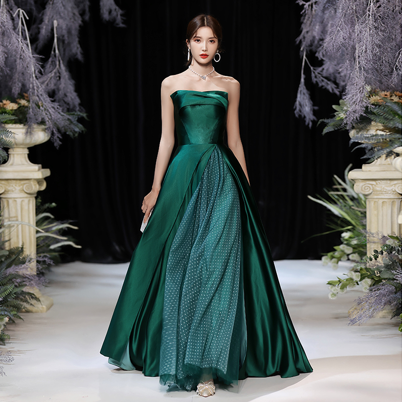 ชุดราตรี ชุดราตรีสวยหรู แบบ ทันสมัย Evening dress