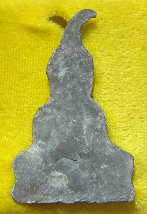 พระท่ากระดาน หลวงพ่อลำใย วัดทุ่งลาดหญ้า