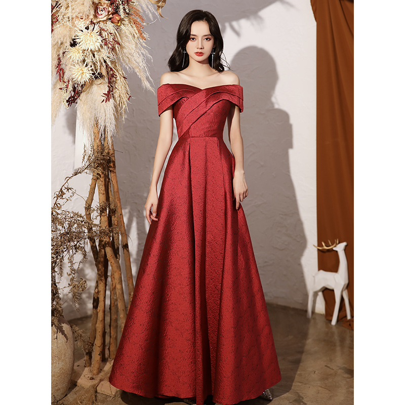ชุดราตรี ชุดราตรีสวยหรู แบบ ทันสมัย Evening dress