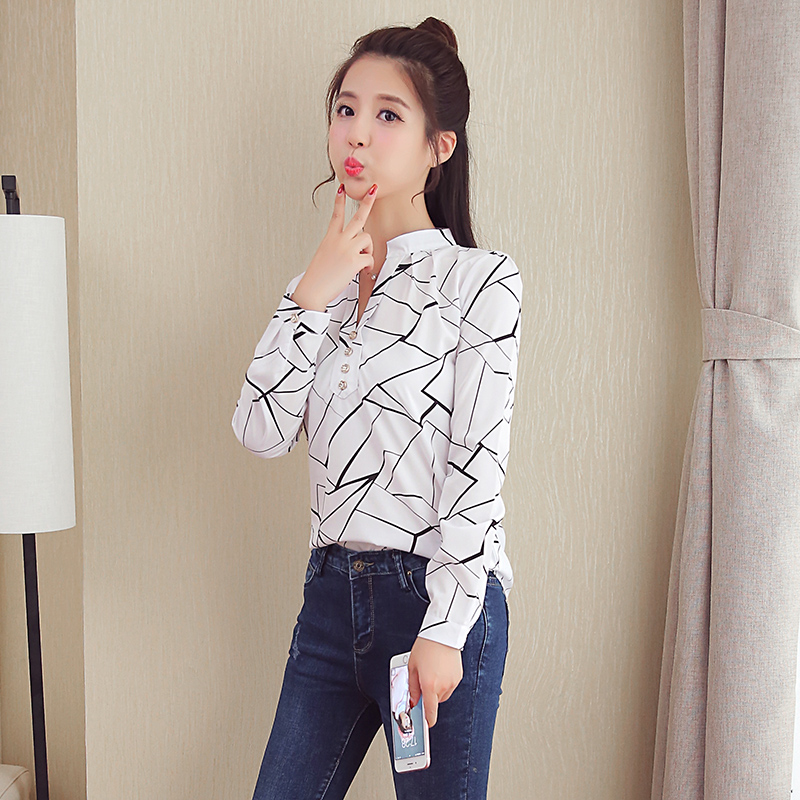 Blouse3842 เสื้อแขนยาวคอจีนลายกราฟฟิค แต่งกระดุม ผ้าชีฟองเนื้อหนาสวยไม่ยับง่าย งานดีทรงดีลายสวย แมทช์กับอะไรก็เข้า