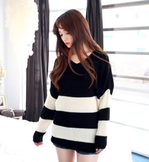 B&W Sweater เสื้อไหมพรมลายขวาง ขาวดำ ผ้าดี พร้อมส่ง same pic