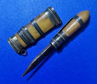 มีดสาริกา