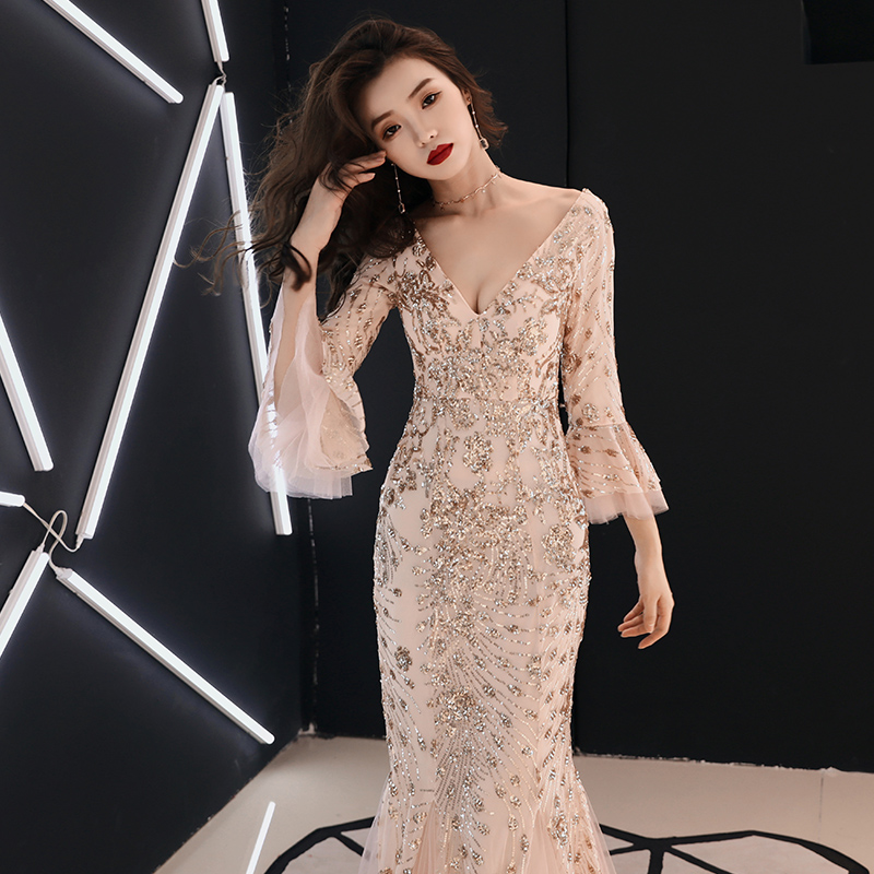 ชุดราตรี ชุดราตรีสวยหรู แบบ ทันสมัย Evening dress