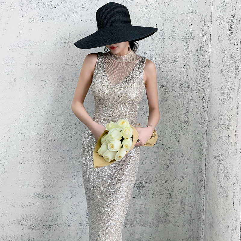 ชุดราตรี ชุดราตรีสวยหรู แบบ ทันสมัย Evening dress