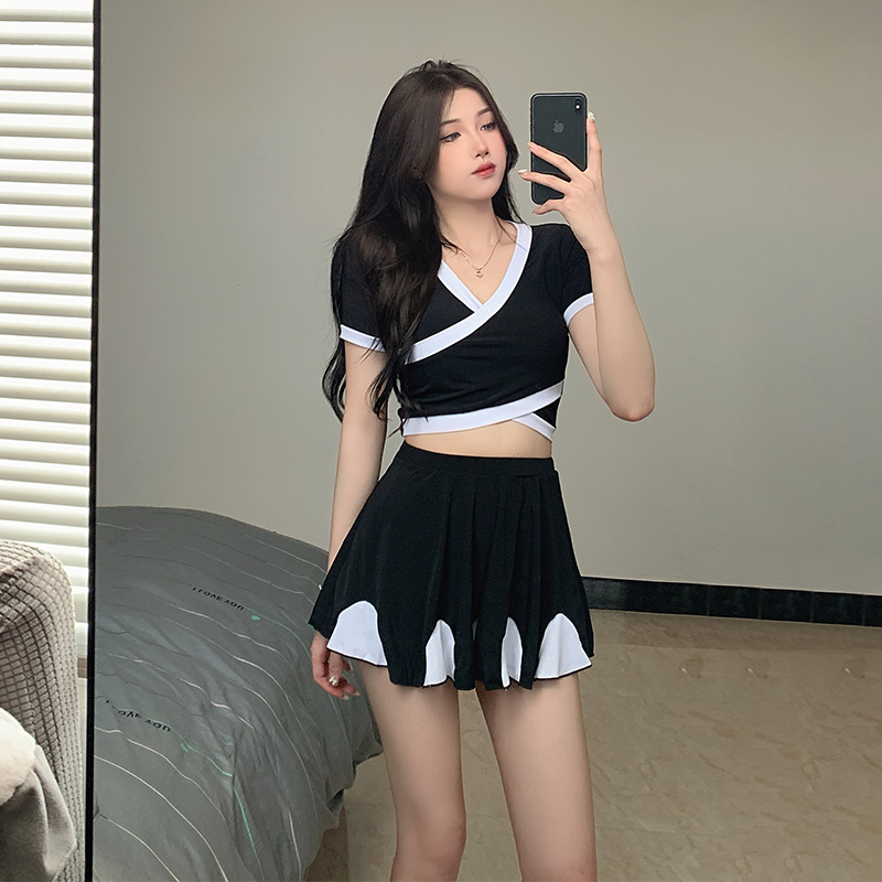 ชุดว่ายน้ำผู้หญิง ชุดว่ายน้ำน่ารัก Bikini ชุดไปทะเล