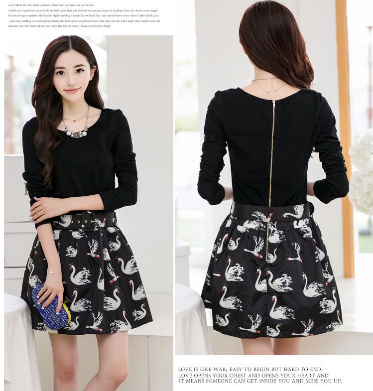 Dress4660 เดรสแขนยาวสีดำตัดต่อกระโปรงลายหงส์ ผ้าคอตตอนสแปนเด็กซ์ต่อผ้าซาตินซิลค์เนื้อดี (ไม่มีเข็มขัดนะคะ)