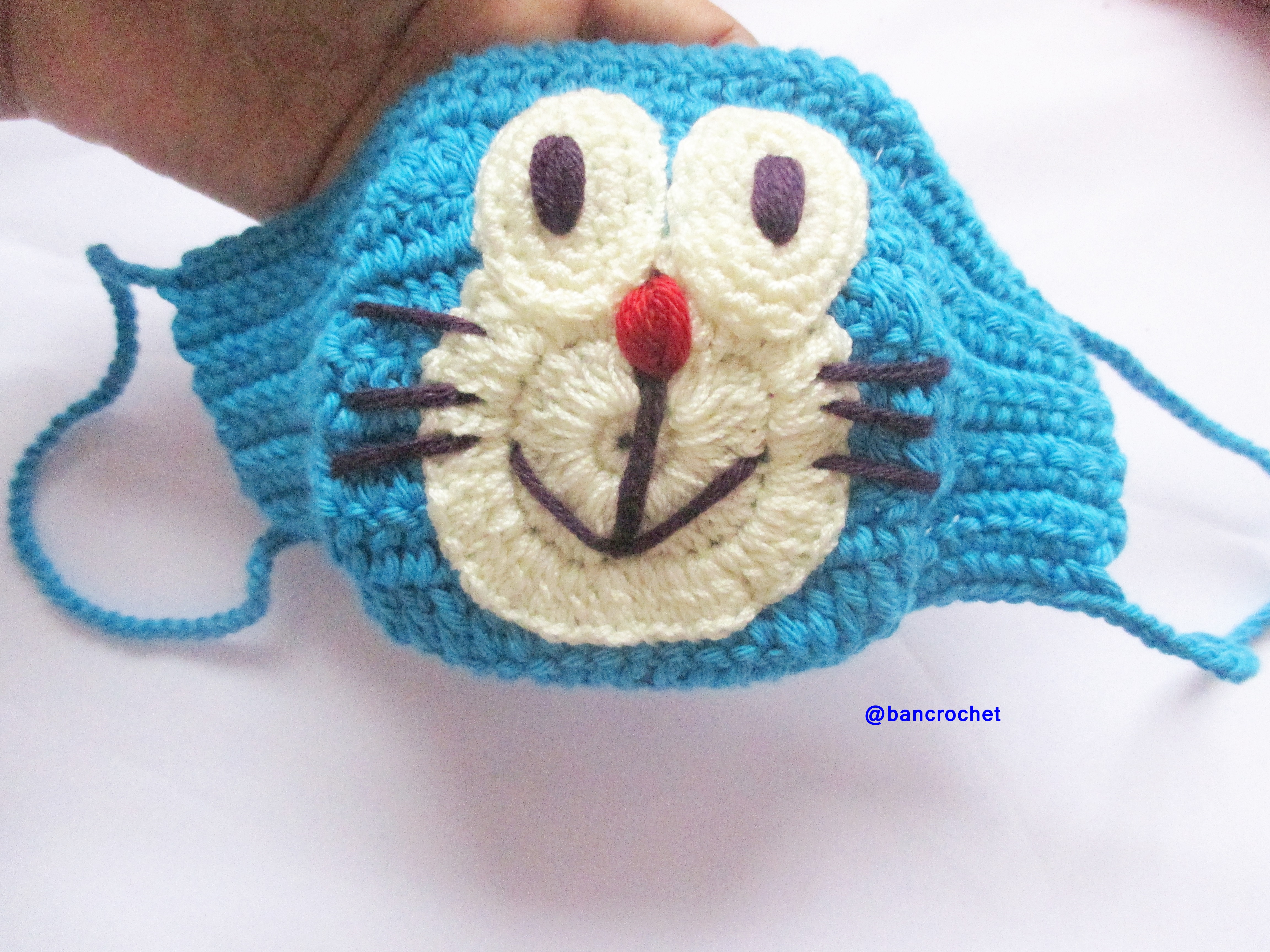 Bancrochet ผ้าปิดจมูกถักโครเชต์ ลายโดเรม่อน Crochet mask fashion หลากสี 4 นิ้ว