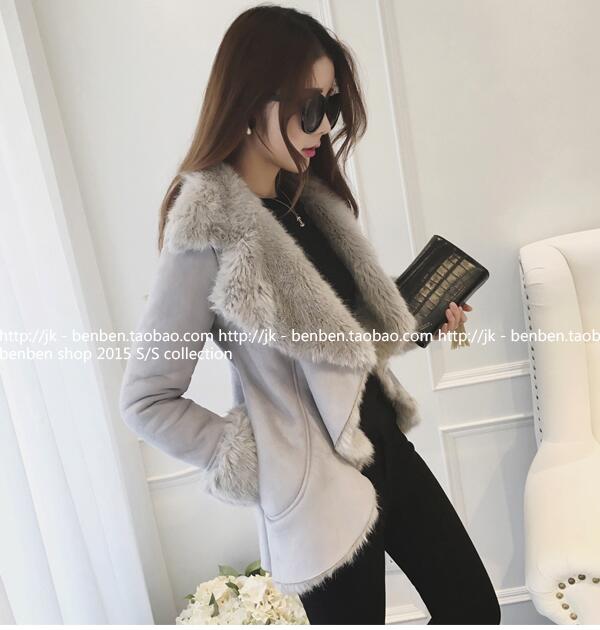 เสื้อโค้ทกันหนาว ทรงสวย ผ้าหนังกลับแต่งขนเฟลอ ด้านในบุขนแกะ สวยเก๋ อุ่นมากกกก พร้อมส่งเลยจ้า งานตามแบบ 100%