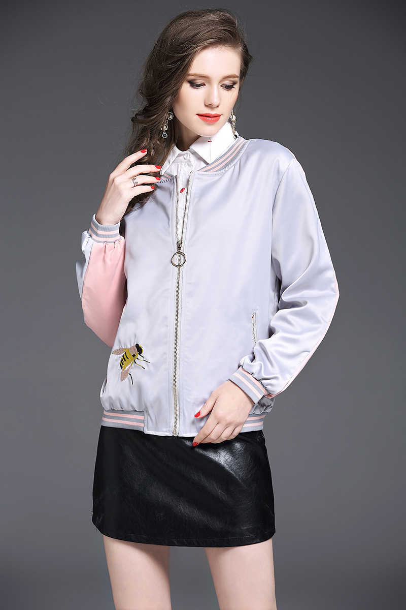Blouse3847 เสื้อคลุมแจ็คเก็ตแขนยาวทรงเบสบอลงานปัก ซิปหน้า ผ้าซิลค์ซาตินเกรดพรีเมียมเนื้อดีหนานุ่มบุซับในอย่างดี ผ้าดีงานสวยเหมือนราคาหลักพัน แมทช์กับอะไรก็เข้า สวมใส่ได้ทุกโอกาส