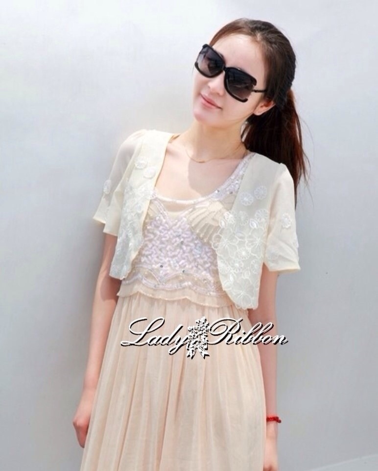 Lady Twinkle Glam Mini dress มินิเดรสแต่งเลื่อมและลูกปัดสีครีม same pic