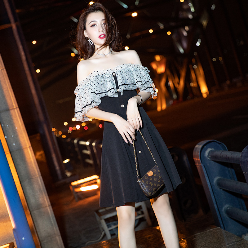 ชุดราตรี ชุดราตรีสวยหรู แบบ ทันสมัย Evening dress
