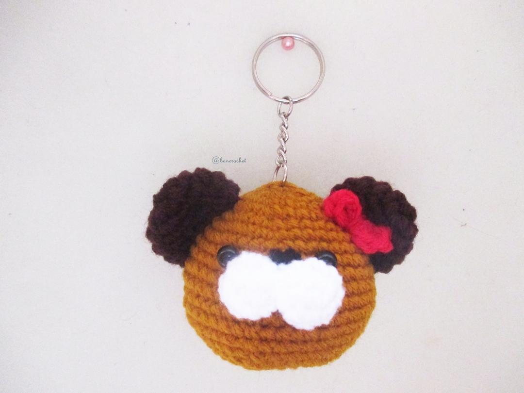 พวงกุญแจหัวตุ๊กตา สูง 2 นิ้ว amigurumi crochet keychain