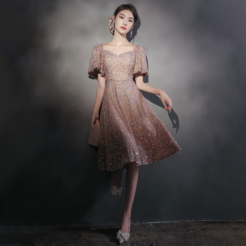 ชุดราตรี ชุดราตรีสวยหรู แบบ ทันสมัย Evening dress