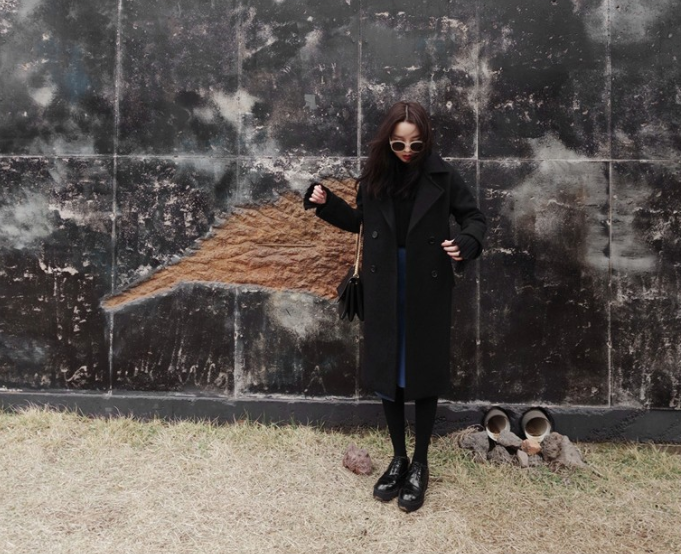 OverCoat เสื้อโค้ทกันหนาวตัวยาว สีดำ Classic เข้าได้กับทุกชุด งานดี ผ้าวูลเนื้อดี บุซับในกันลมอย่างดี พร้อมส่ง