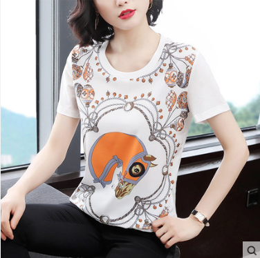เสื้อยืดคอตตอนเรียบหรู
