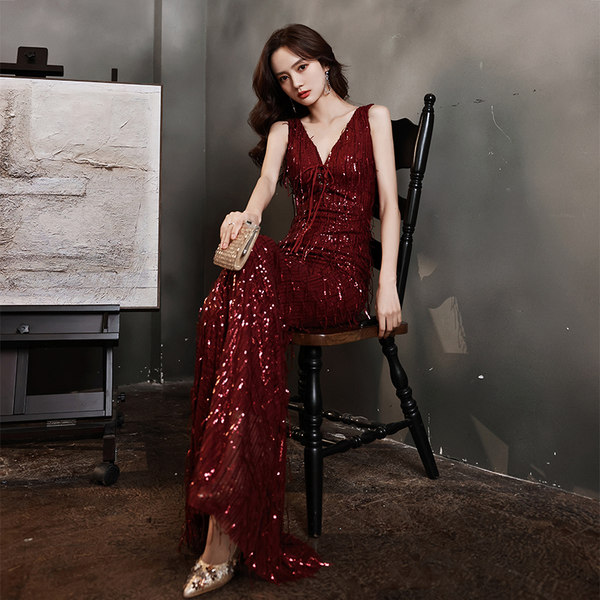 ชุดราตรี ชุดราตรีสวยหรู แบบ ทันสมัย Evening dress