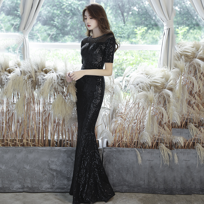 ชุดราตรี ชุดราตรีสวยหรู แบบ ทันสมัย Evening dress