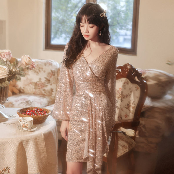 ชุดราตรี ชุดราตรีสวยหรู แบบ ทันสมัย Evening dress