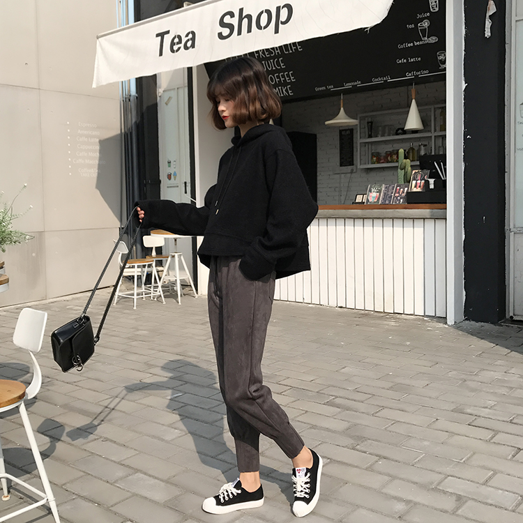 เสื้อกันหนาวฮู้ดดี้ แฟชั่นเกาหลี ตัวสั้นทรงแข็ง น่ารักมากจ้า ผ้าสักกะหลาดเนื้อนุ่มแต่เป็นทรง พร้อมส่ง งานจริงในภาพสุดท้ายน้า