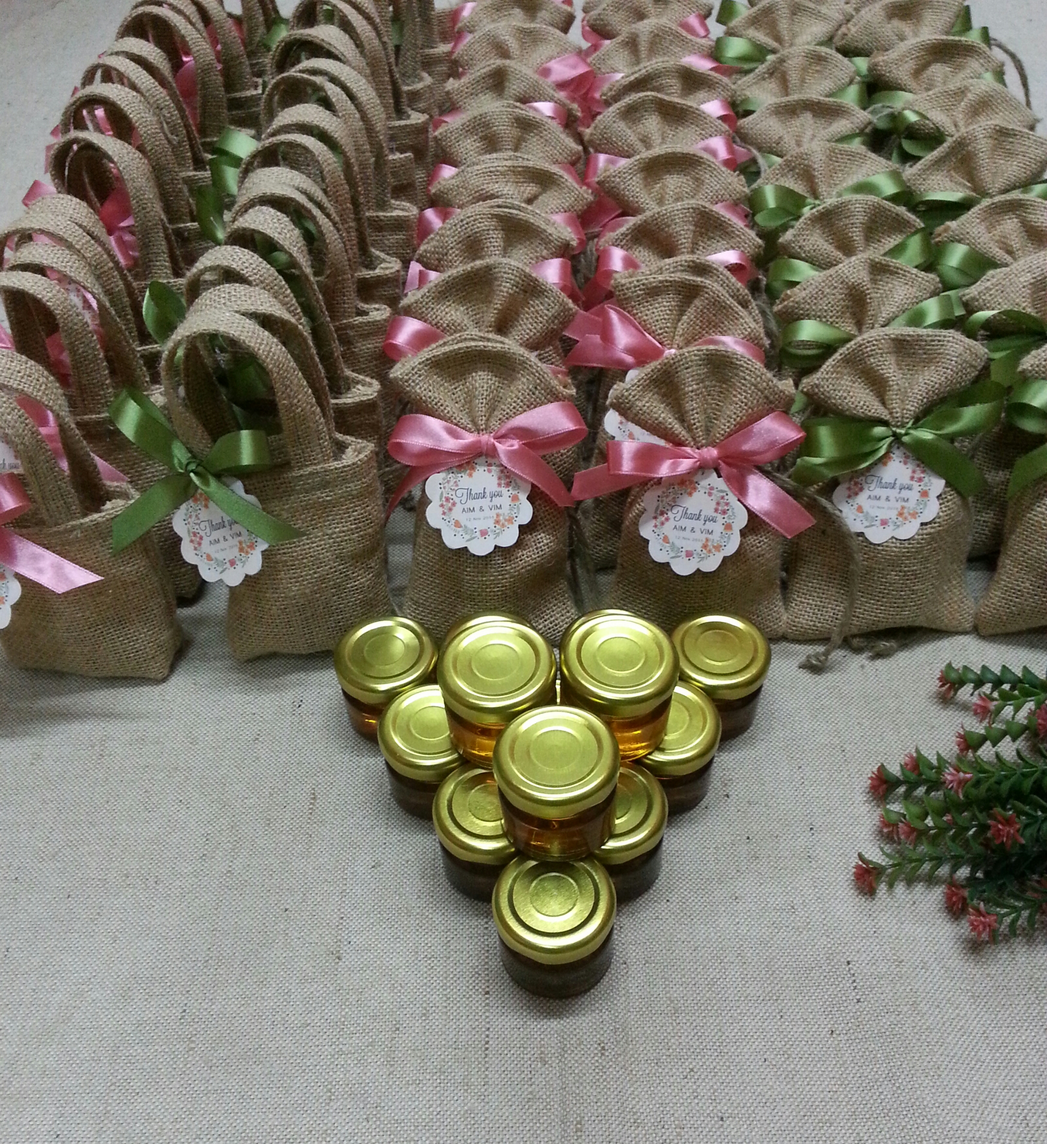 ถุงผ้ากระสอบชุดน้ำผึ้งของชำร่วย