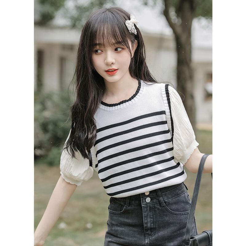 เสื้อผ้าวัยรุ่นเกาหลี เสื้อยืดวัยรุ่นผู้หญิง มีขนาด S M L XL