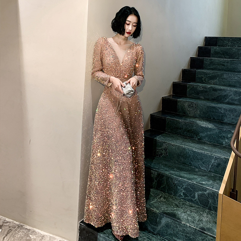 ชุดราตรี ชุดราตรีสวยหรู แบบ ทันสมัย Evening dress